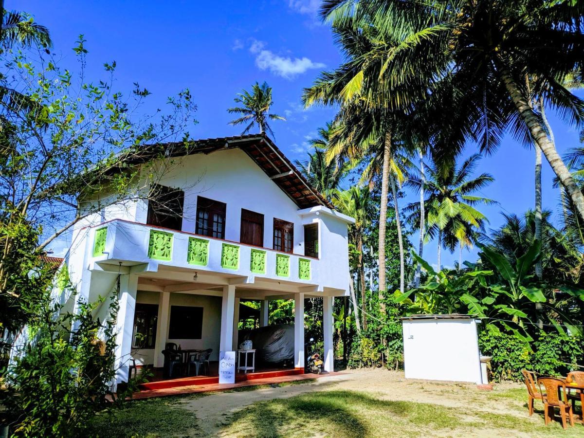 Tropical Point Inn Матара Екстериор снимка
